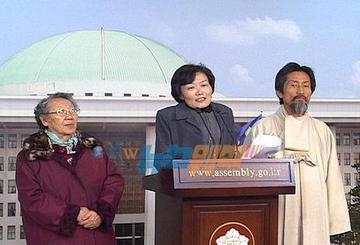 慰安婦決議案運動.jpg
